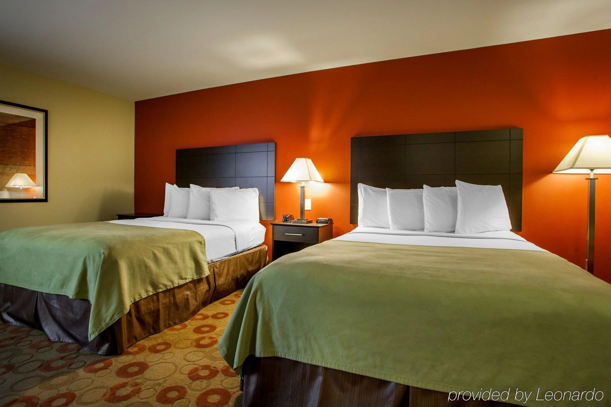 Suburban Studios Cedar Falls Extérieur photo