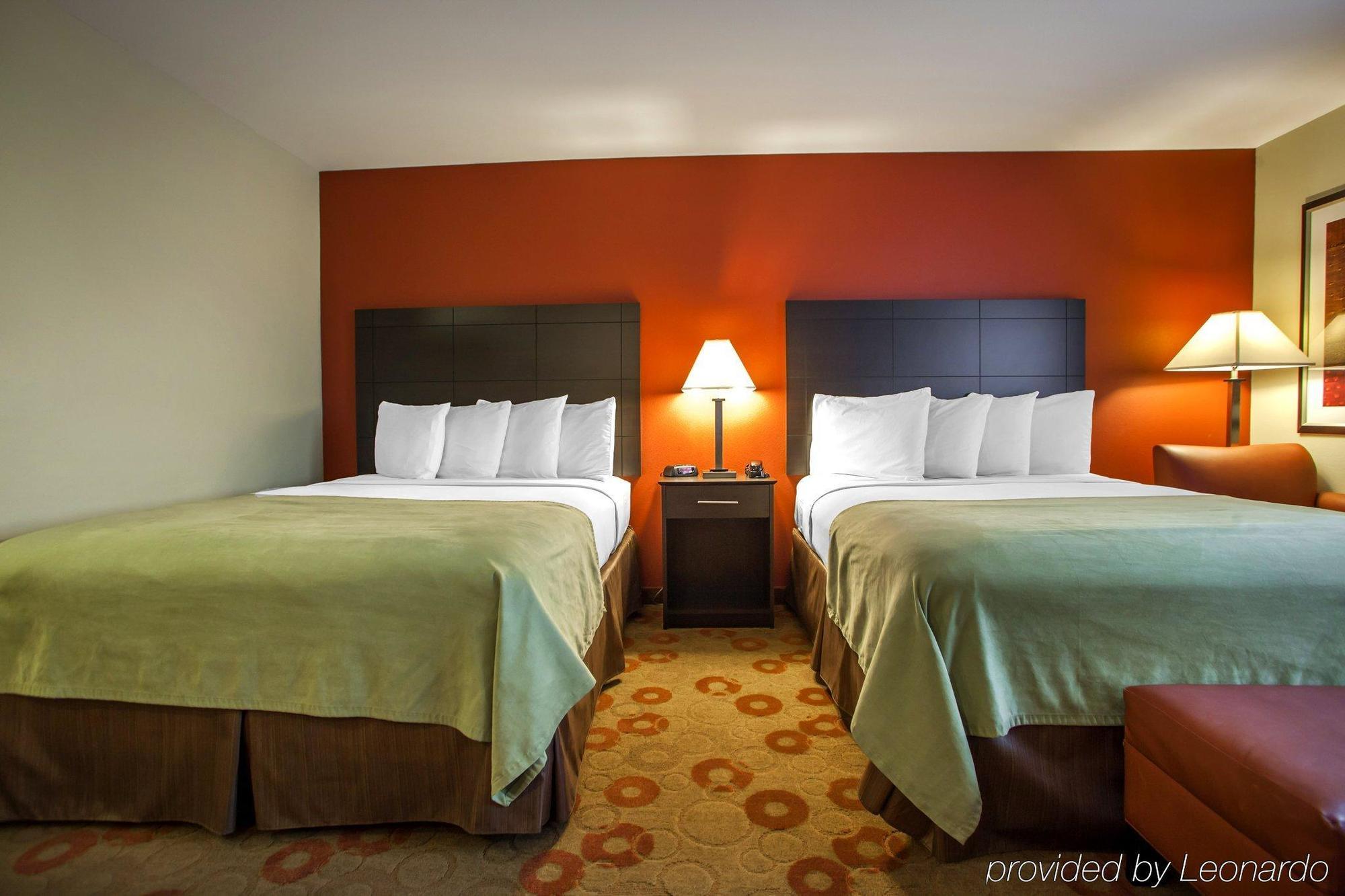Suburban Studios Cedar Falls Extérieur photo