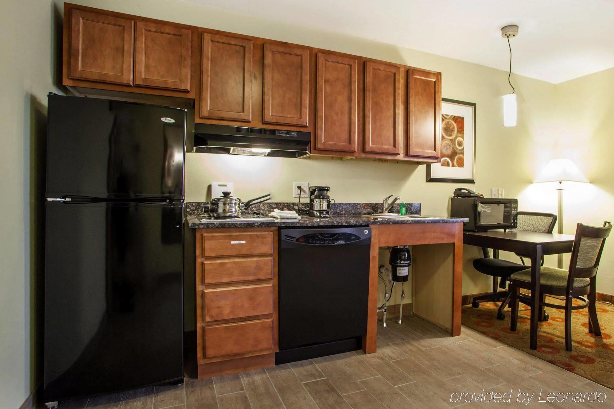 Suburban Studios Cedar Falls Extérieur photo
