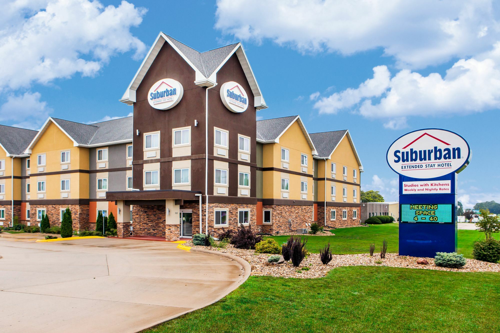 Suburban Studios Cedar Falls Extérieur photo